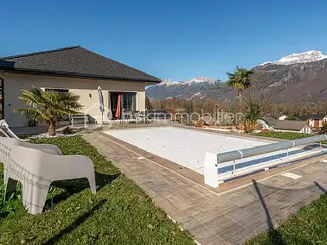 Lathuile 74210 Achat / Vente maison 6 pièces t6 piscine terrasse