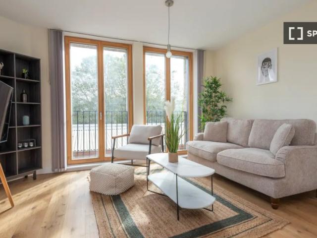 Latimer Alternative Provision Academy, 194 Freston Road, London, W10 6TT, United Kingdom | 2 bed apartment for rent #111891618 | Rentberry