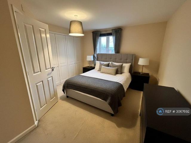 Latimer Close, Bristol, BS4 4 bed end of terrace house to rent £2,400 pcm £554 pw