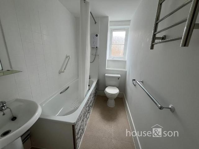 Latimer Court, 2 Latimer Road 2 bed apartment to rent £1,150 pcm £265 pw