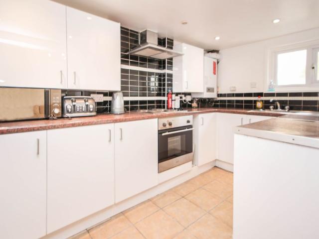Latimer Road, Bournemouth BH9, 5 bed semi detached house to rent, £2,800 pcm | PrimeLocation
