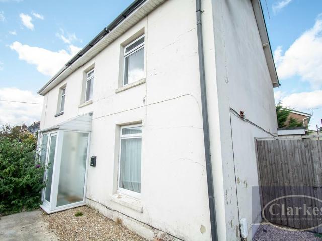 Latimer Road, Winton, Dorset 5 bed detached house to rent £2,800 pcm £646 pw