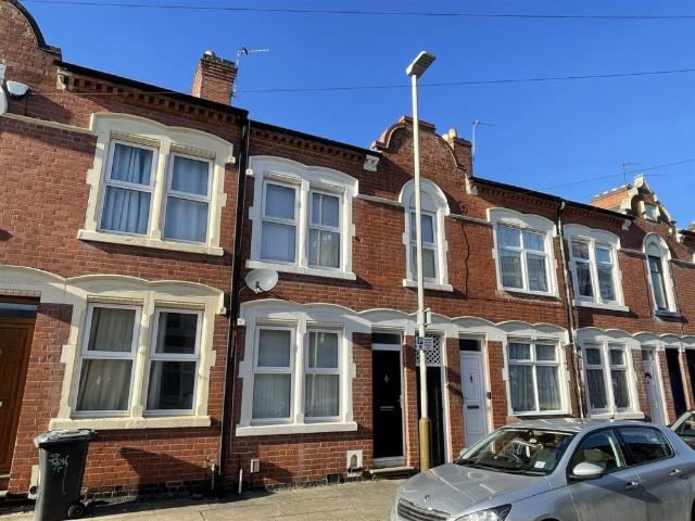 Latimer Street, Leicester LE3, 2 bed terraced house to rent, £1,130 pcm | PrimeLocation