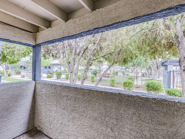 Latitude 1 Bedroom Apartment for Rent at 1944 W Thunderbird Rd, Phoenix, AZ 85023