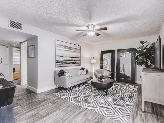 Latitude 1 Bedroom Apartment for Rent at 1944 W Thunderbird Rd, Phoenix, AZ 85023