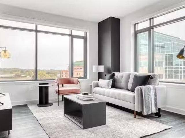 Latitude, 3601 Fairfax Dr, Ballston 1 Bedroom 1 Bath
