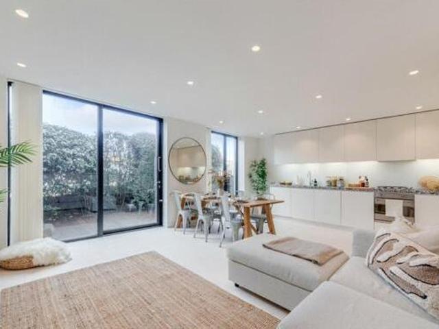 Latitude House, Oval Road, 2 Bedroom Flat