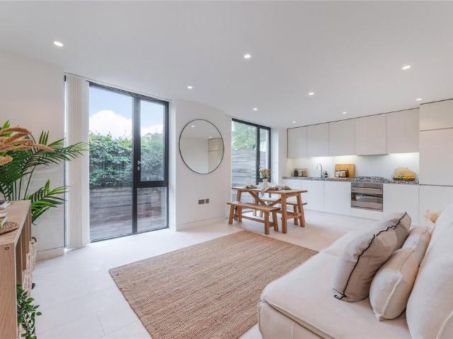 Latitude House, Oval Road, Camden. 2 bed apartment to rent £4,311 pcm £995 pw