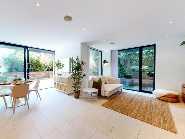Latitude House, Oval Road, Camden. 2 bed apartment to rent £4,441 pcm £1,025 pw
