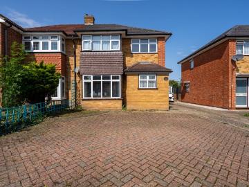 Latona Drive, Gravesend, Kent DA12, 3 bed semi detached house to rent, £1,700 pcm | PrimeLocation