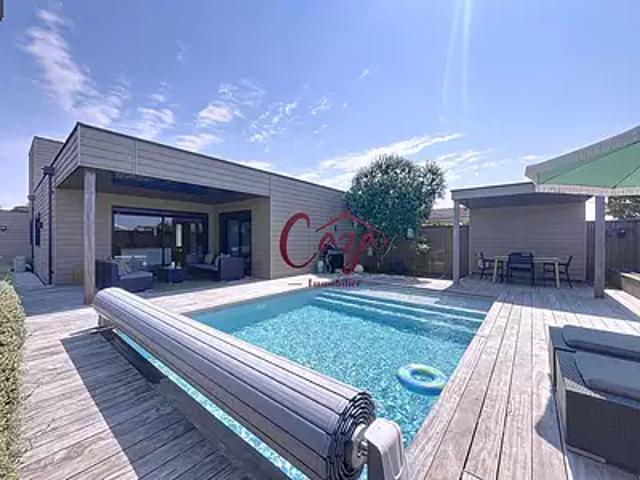 Latresne 33360 Achat / Vente maison 8 pièces t8 au dernier étage piscine