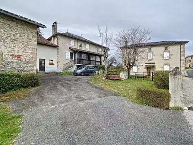 Latronquière 46210 Achat / Vente maison 10 pièces t10 cave