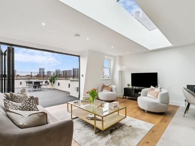 Lauderdale Mansions, Maida Vale. 4 bed maisonette to rent £13,000 pcm £3,000 pw