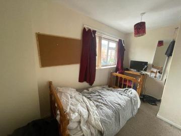 Laugherne Road 4 bed flat to rent £1,996 pcm £461 pw