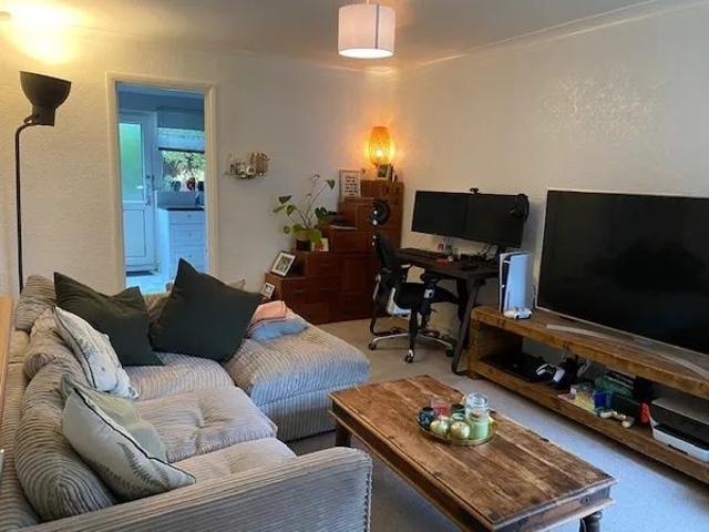 Launceston Drive, Eastleigh