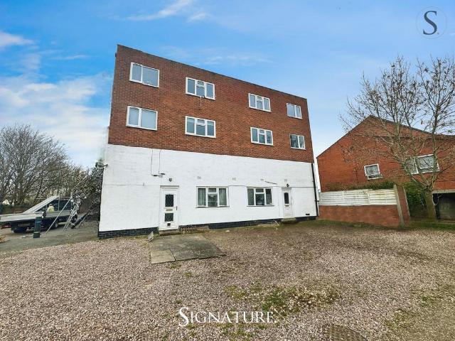 Launceston Road, Liskeard House. 1 bed flat to rent £695 pcm £160 pw