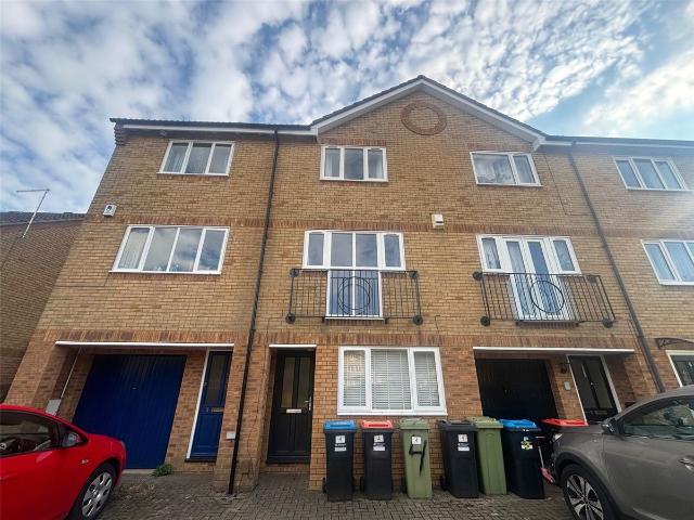 Launde, Monkston, Milton Keynes MK10, 4 bed terraced house to rent, £1,750 pcm | PrimeLocation