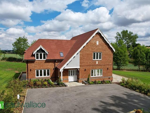 Laundry Lane, Nazeing EN9, 4 bed detached house to rent, £4,400 pcm | PrimeLocation