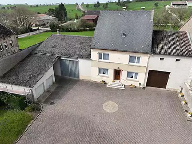 Launstroff 57480 Achat / Vente maison 7 pièces t7 au dernier étage terrasse