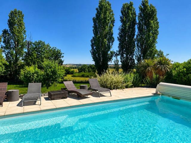 Maison de caractère de 260 m2 sur 2500 m2 de parcelle