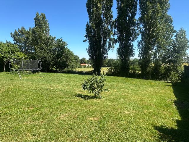Lauragaise de 260 m2 sur 2500 m2 de parcelle