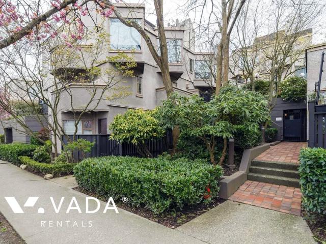 Laurel Court in Fairview 1 Bedroom Townhouse For Rent in Vancouver