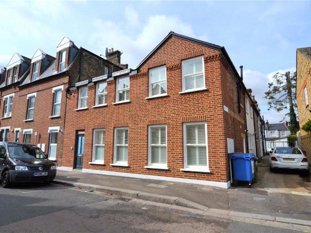 Laurel Avenue, Twickenham TW1, 1 bed flat to rent, £1,700 pcm | PrimeLocation