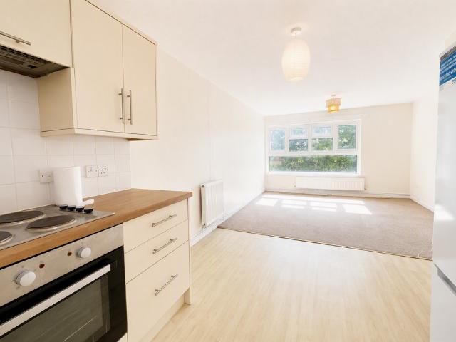 Laurel Grove, London, SE20 1 bed flat to rent £1,450 pcm £335 pw