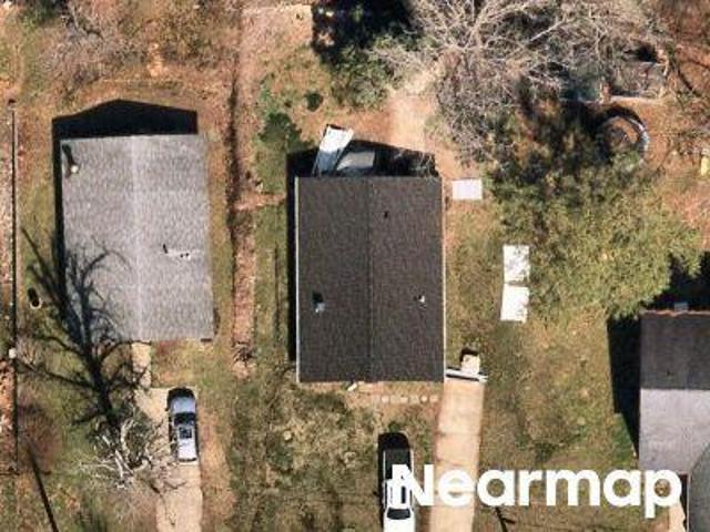 Laurel Dr