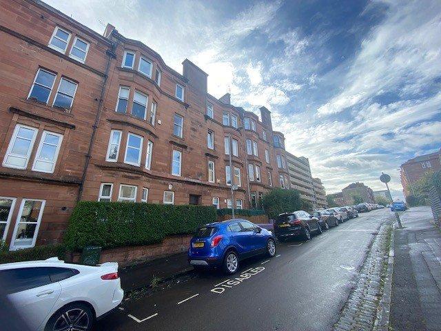Laurel Street, Glasgow, G11 1 bed flat to rent £1,055 pcm £243 pw