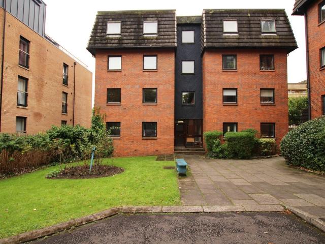 Laurel Place, Thornwood, Glasgow G11, 1 bed flat to rent, £950 pcm | PrimeLocation