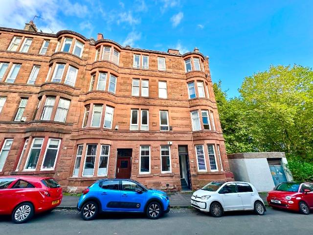 Laurel Place, Thornwood, Glasgow G11, 1 bed flat to rent, £1,040 pcm | PrimeLocation