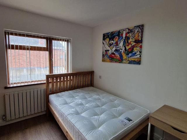 Laurel Road, Handsworth B21 1 bed in a house share to rent £825 pcm £190 pw