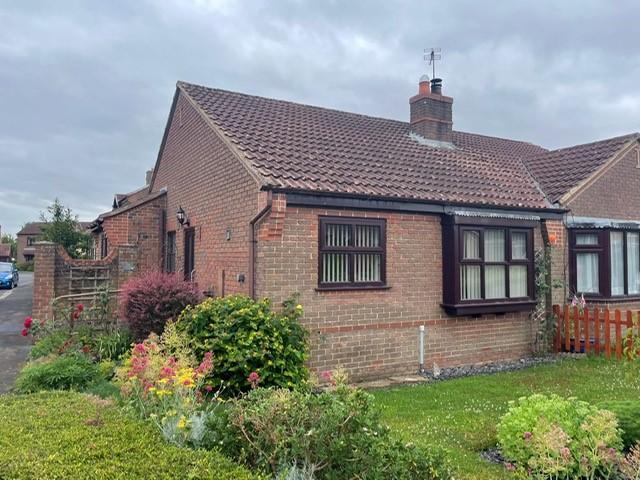 Laurels Garth, York, YO60 2 bed semi detached house to rent £925 pcm £213 pw