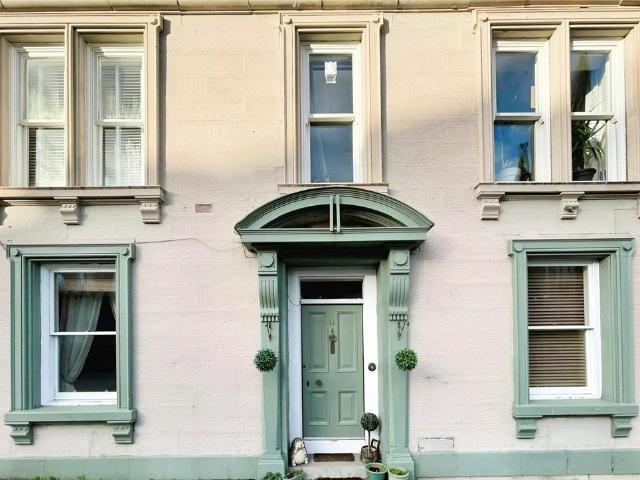 Laurieknowe, Dumfries and Galloway DG2 2 bed flat to rent £795 pcm £183 pw