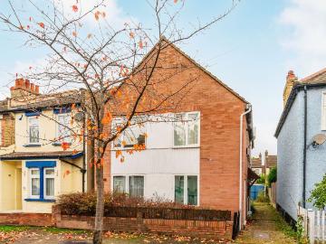 Laurier Road, Croydon CR0, 2 bed flat to rent, £2,200 pcm | PrimeLocation