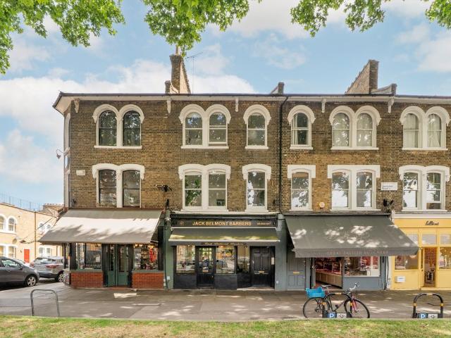 Lauriston Road, Victoria Park E9, 1 bed flat to rent, £1,850 pcm | PrimeLocation