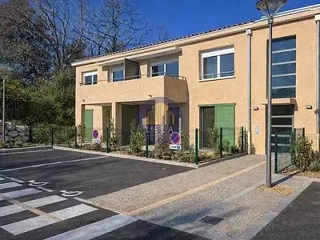 Lauris 84360 Location appartement 2 pièces t2