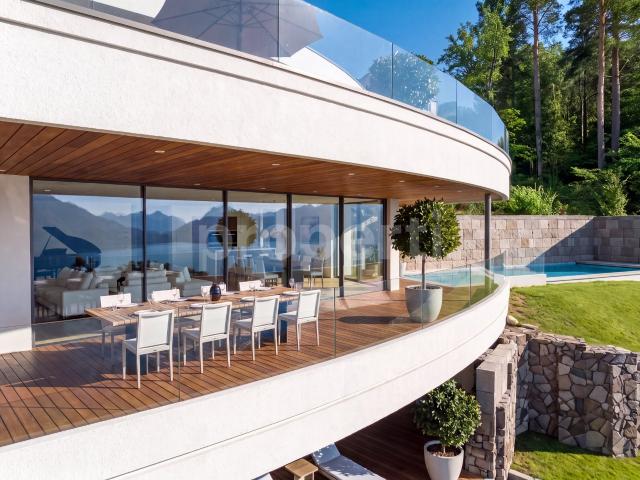 Laurus · Villa, Seesicht, Pool, Attika · Neubau in Weggis