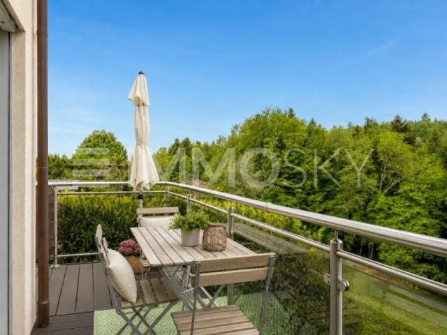 Lausanne: 4.5 pièces avec grand balcon et vue sur la forêt