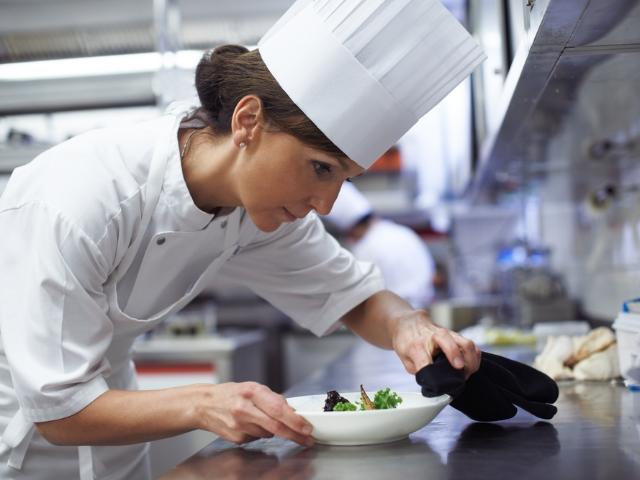 LAUSANNE: WUNDERSCHÖNES BISTRO IN DER STADT, DAS WIEDER AUFGEBAUT WERDEN KANN