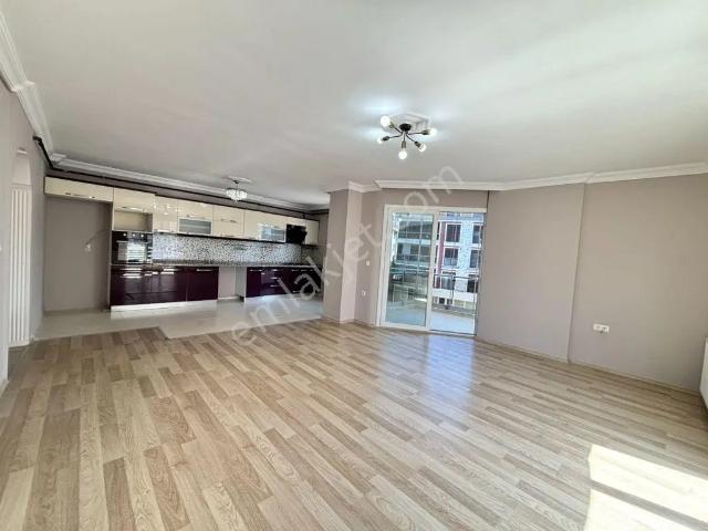 Lav Gayrimenkul’den Akçay İkizçay’da Satılık 3+1 Geniş Daire