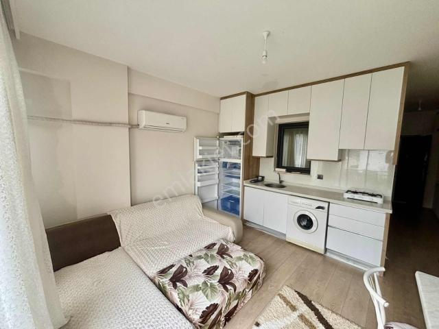 Lavınıa'dan Havuzlu Sitede 1+1 Satılık