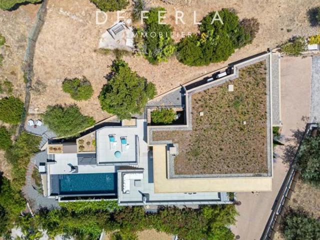 Lavandou Villa contemporaine 2024 avec vue mer panoramique – À quelques pas de la plage