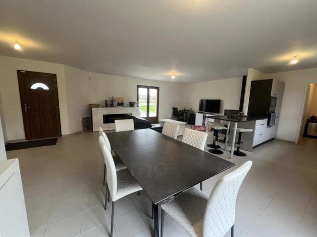 LAVAU 89170 Maison 6 pièces 109 m2 1,0001 ha de terrai