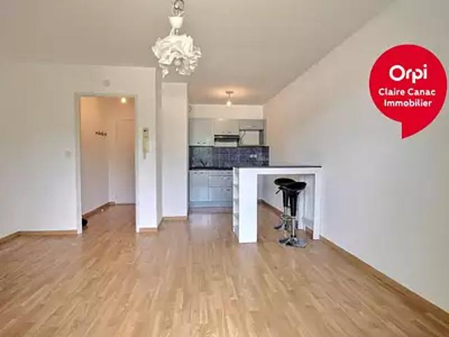 Lavaur 81500 Location appartement 2 pièces t2 piscine balcon