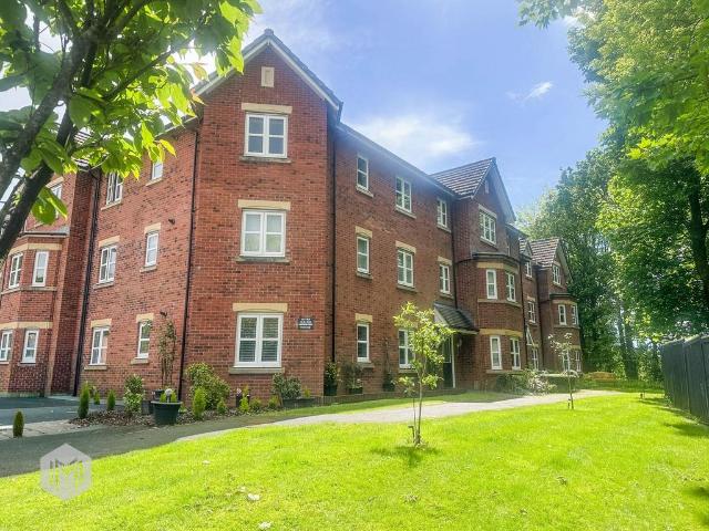 Lavender Court, Westhoughton, BL5 2 bed flat to rent £850 pcm £196 pw