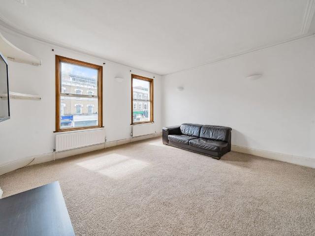 Lavender Hill, Battersea, London SW11, 2 bed flat to rent, £2,650 pcm | PrimeLocation