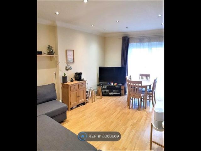 Lavender Hill, London SW11, 1 bed flat to rent, £1,850 pcm | PrimeLocation
