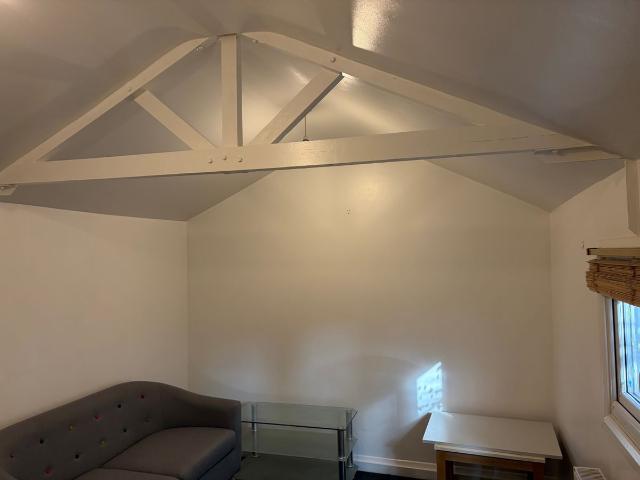 Lavender Hill, London SW11, 3 bed flat to rent, £2,950 pcm | PrimeLocation